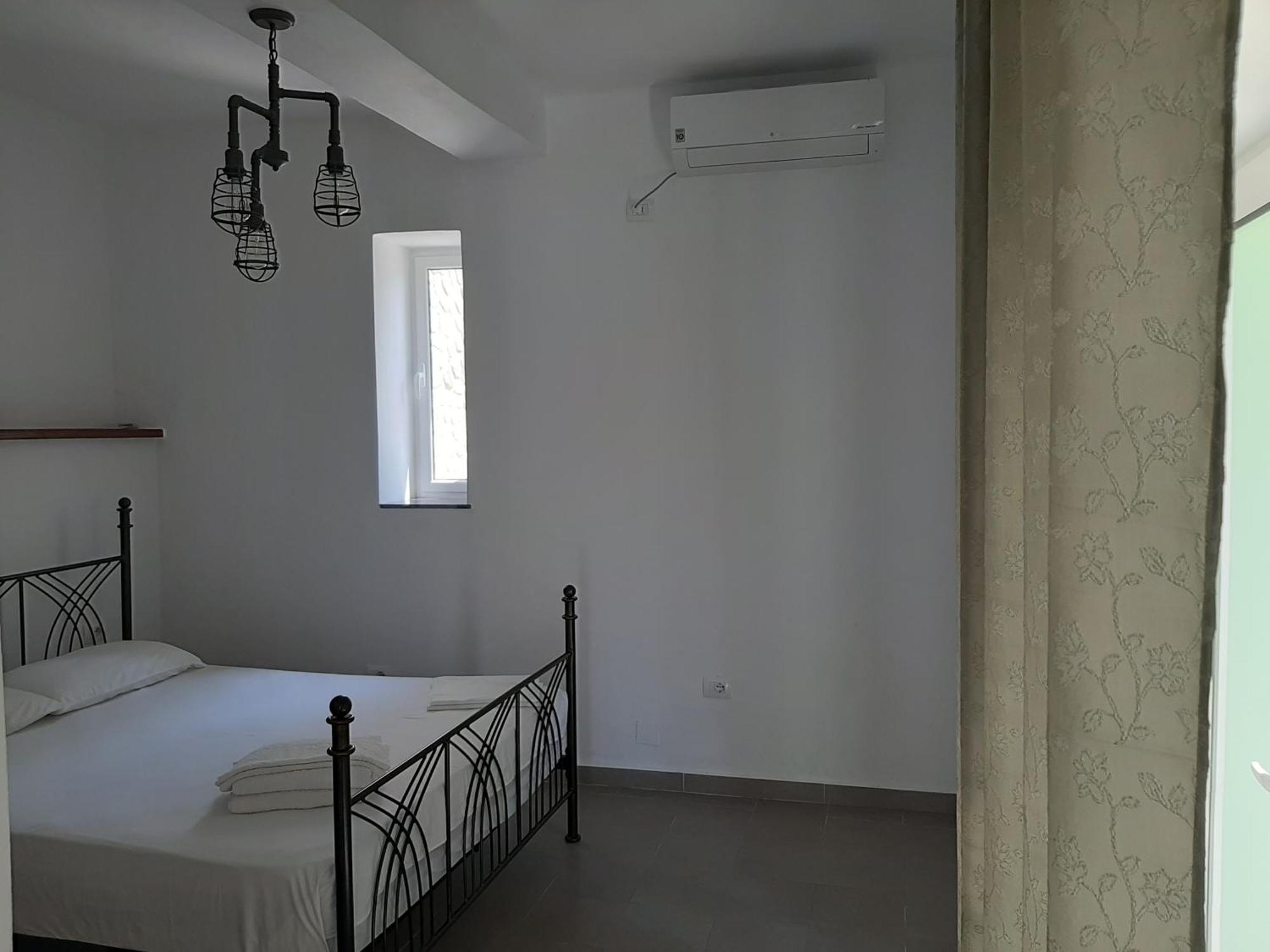 Valentina Rooms Qeparo Kültér fotó