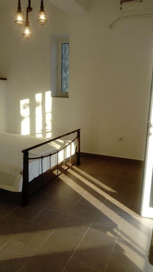 Valentina Rooms Qeparo Kültér fotó